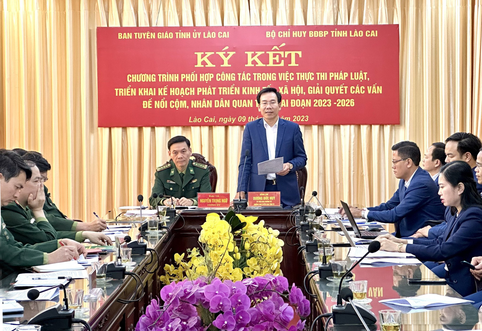 Đồng chí Dương Đức Huy, Trưởng Ban Tuyên giáo Tỉnh ủy phát biểu tại buổi lễ.