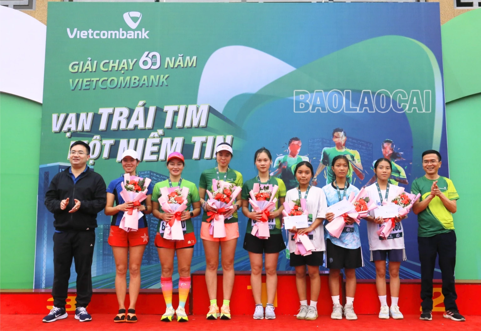 Trao giải Nhất, Nhì, Ba cho các nữ vận động viên. Trao giải Nhất, Nhì, Ba cho các nam vận động viên. Trao giải đồng hạng cho các nữ vận động viên. Trao giải đồng hạng cho các nam vận động viên. Trao Kỷ niệm chương cho các vận động viên.