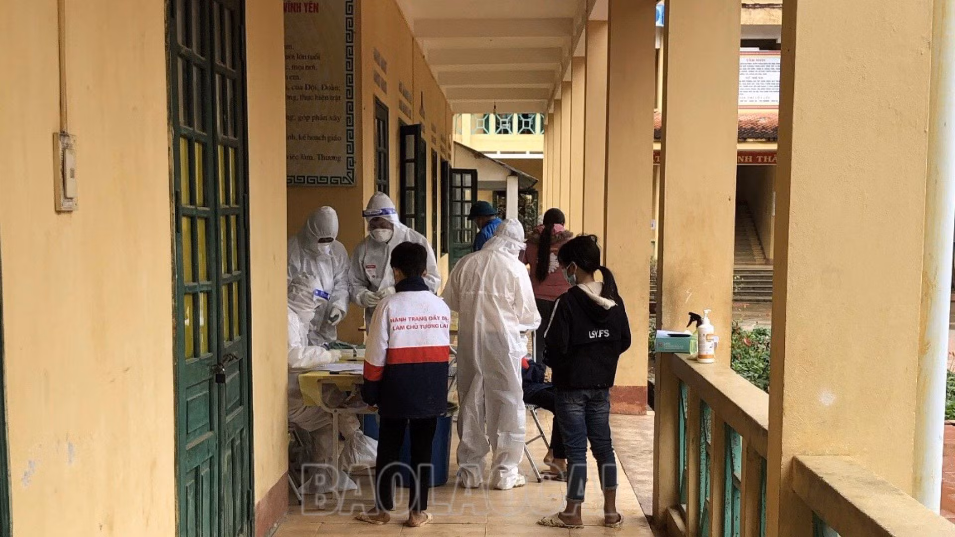 Tăng cường kiểm soát dịch bệnh cúm trên địa bàn huyện Bảo Yên ảnh 1