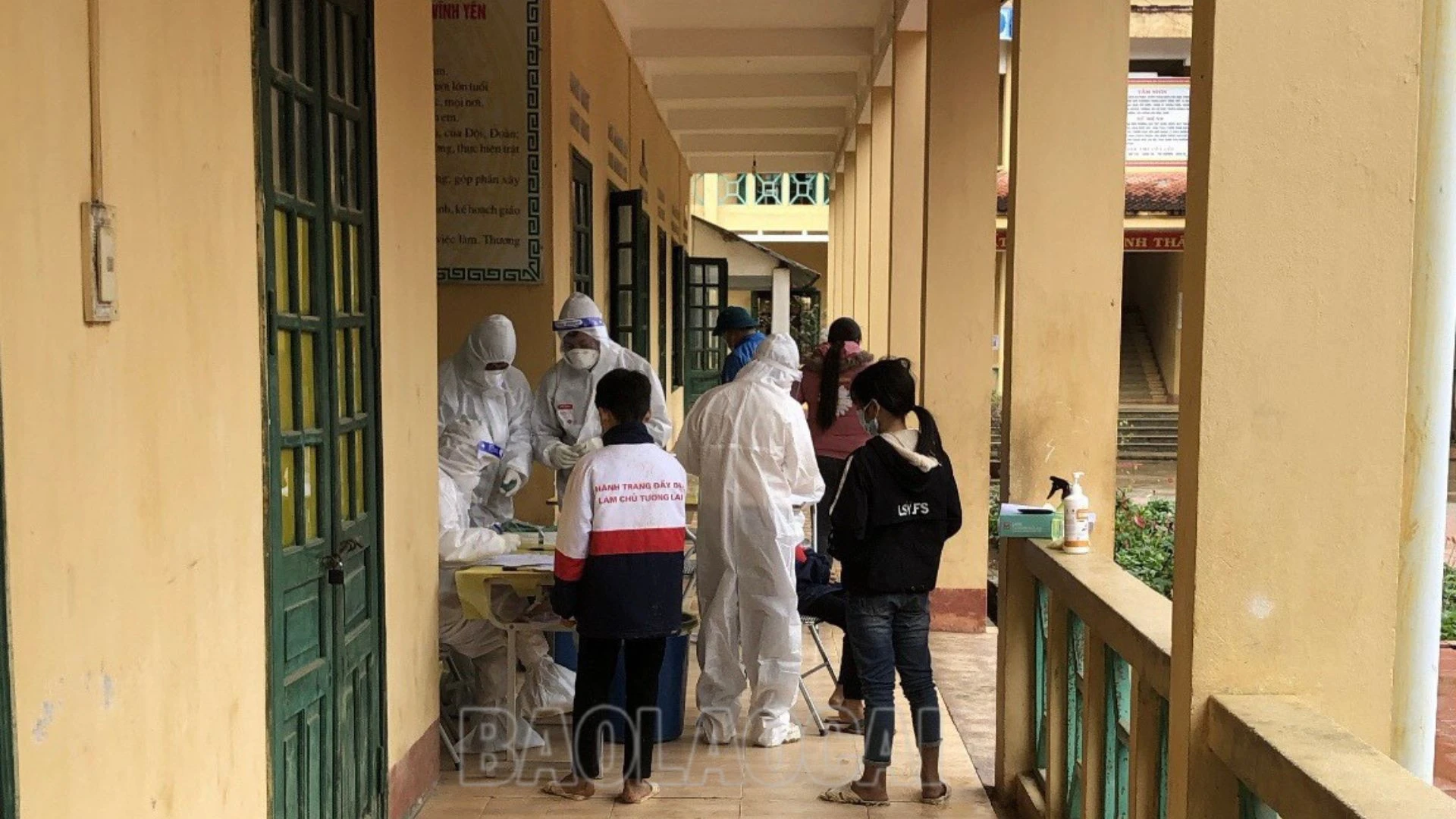 Tăng cường kiểm soát dịch bệnh cúm trên địa bàn huyện Bảo Yên ảnh 1