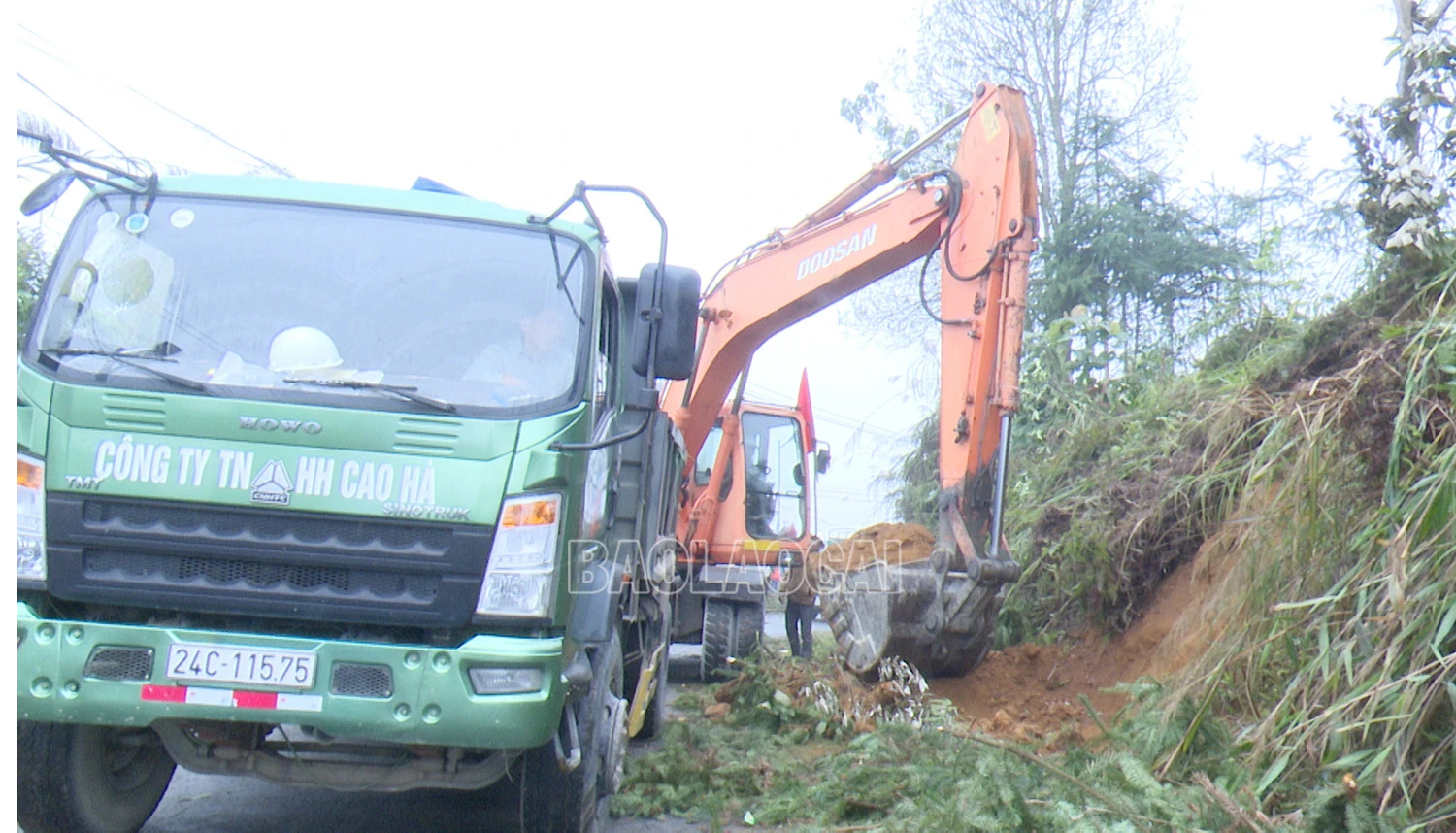 Bắc Hà nâng cấp tuyến đường từ trung tâm xã Nậm Mòn đi xã Cốc Ly ảnh 3