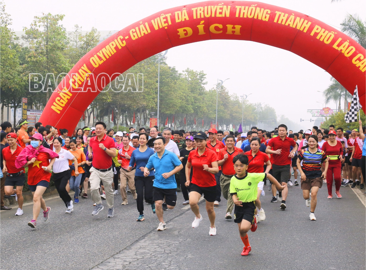 Hơn 1.200 vận động viên tham gia Ngày chạy Olympic vì sức khỏe toàn dân ảnh 4