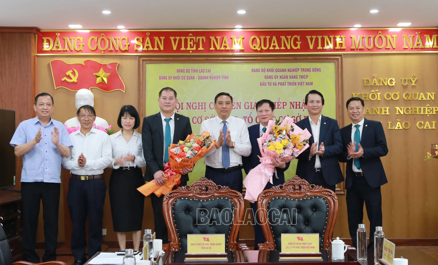 Chuyển giao 2 tổ chức đảng về Đảng bộ Ngân hàng Thương mại cổ phần Đầu tư và Phát triển Việt Nam ảnh 5