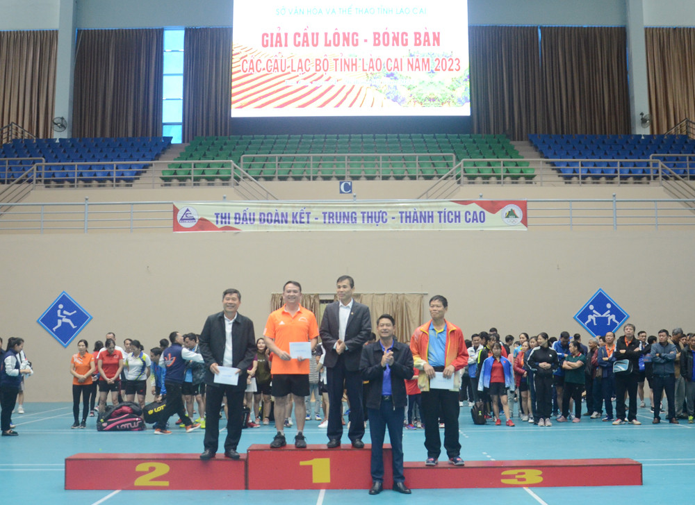 Bế mạc Giải cầu lông, bóng bàn các câu lạc bộ tỉnh Lào Cai năm 2023 ảnh 3