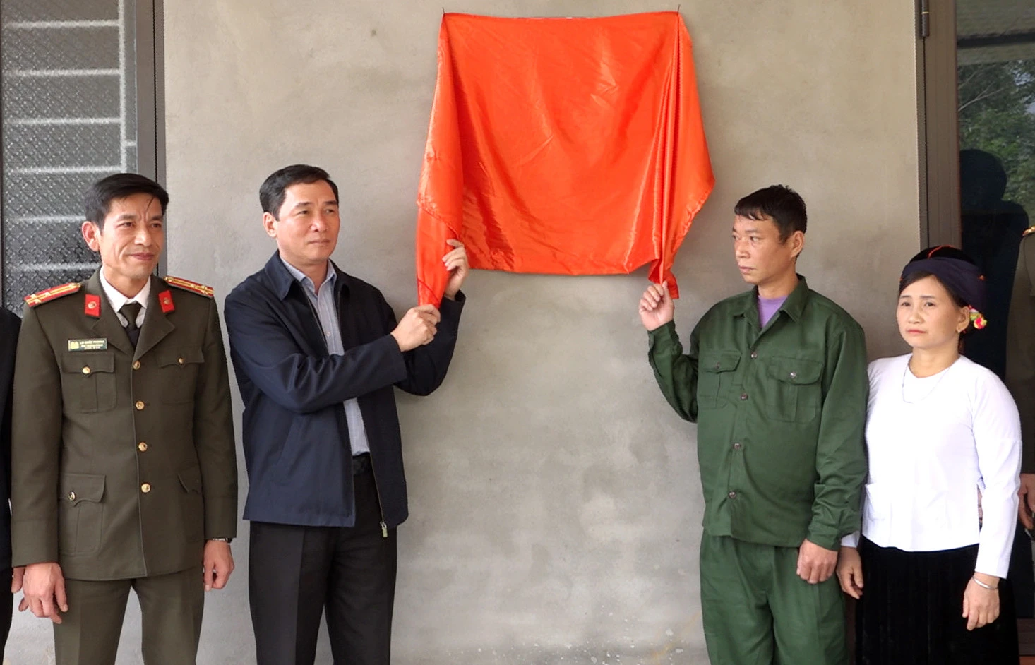 Hỗ trợ những hộ khó khăn về nhà ở không chỉ tạo tiền đề xây dựng huyện Bảo Yên đạt huyện nông thôn mới vào năm 2025, mà còn làm đẹp thêm tinh thần tương thân, tương ái của dân tộc.