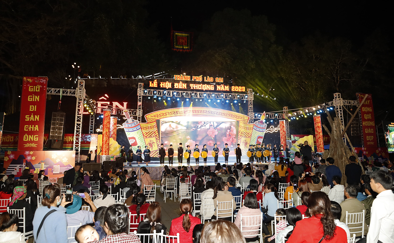 Lễ hội đền Thượng năm 2023 thu hút hơn 200 nghìn lượt người dân và du khách ảnh 1