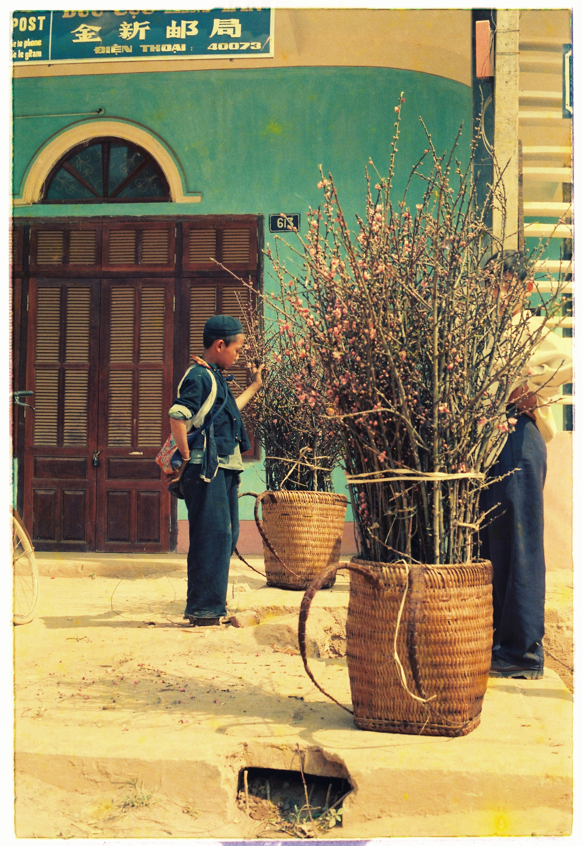 Hình ảnh chợ tết Cốc Lếu những năm đầu tái lập tỉnh ảnh 6