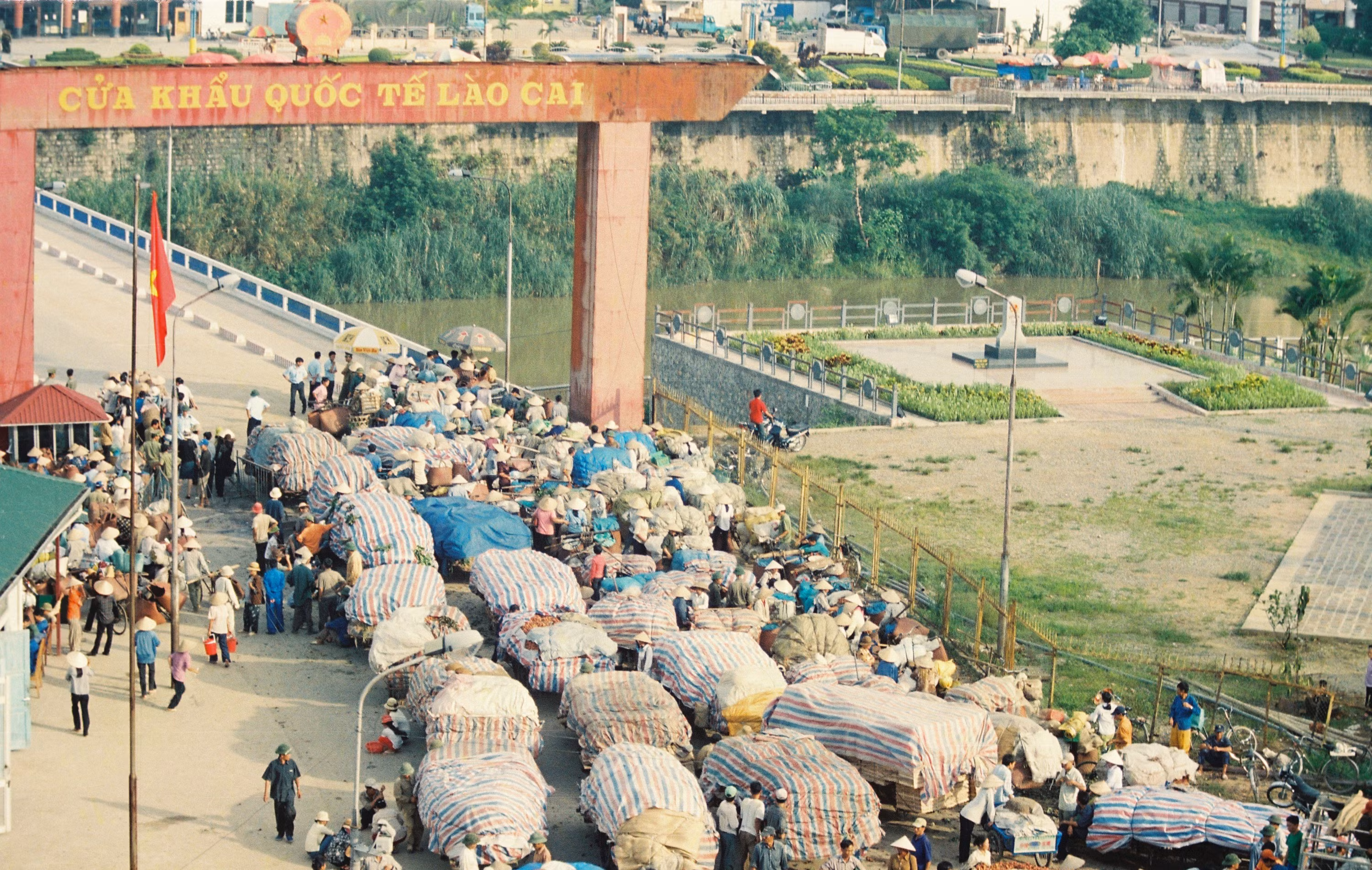 Từ xe đạp thồ đến trung tâm logistics ảnh 4