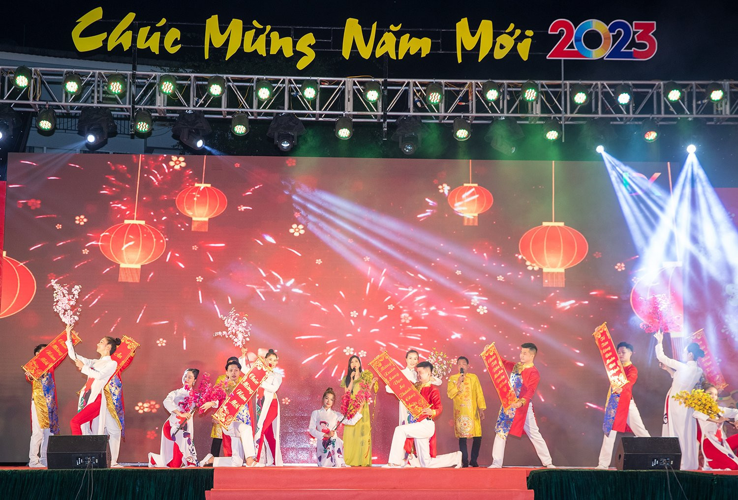 Tưng bừng chương trình nghệ thuật đón giao thừa Xuân Quý Mão 2023 ảnh 3 Tưng bừng chương trình nghệ thuật đón giao thừa Xuân Quý Mão 2023 ảnh 3