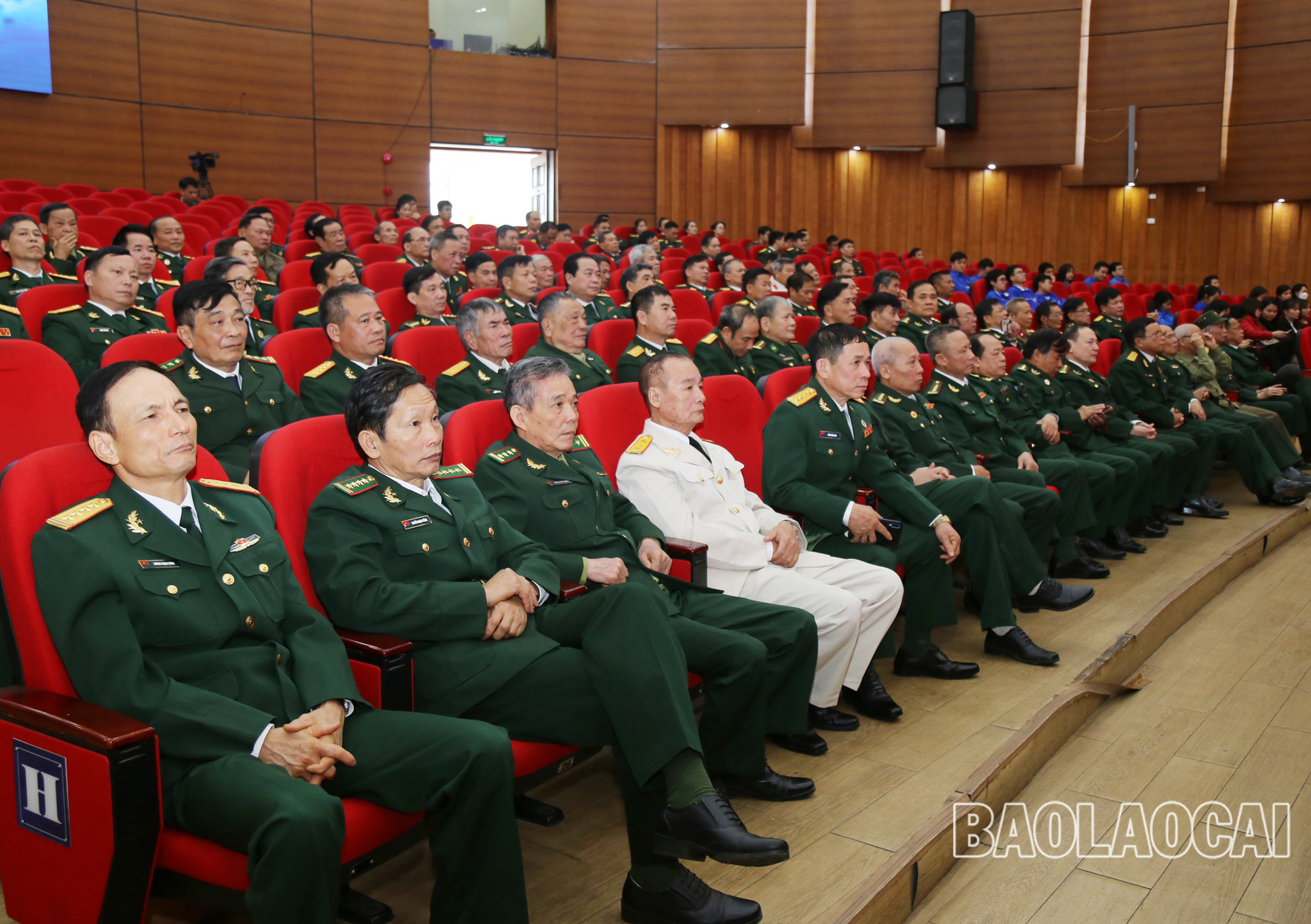 Đại biểu dự buổi gặp mặt.