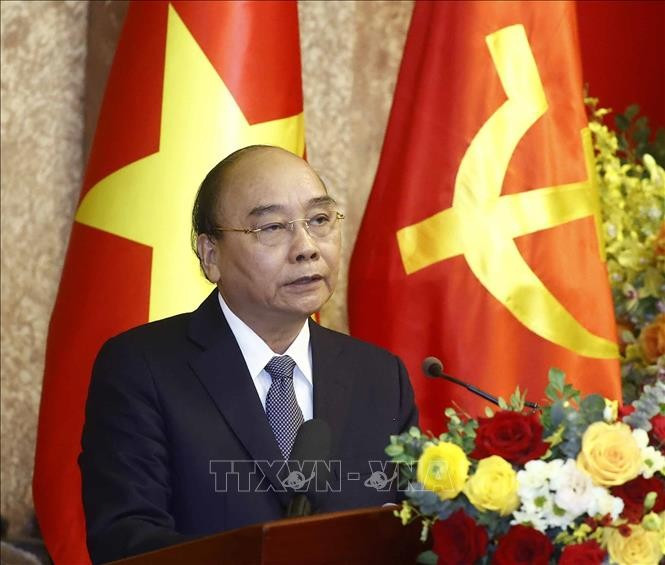 Nguyên Chủ tịch nước Nguyễn Xuân Phúc phát biểu.