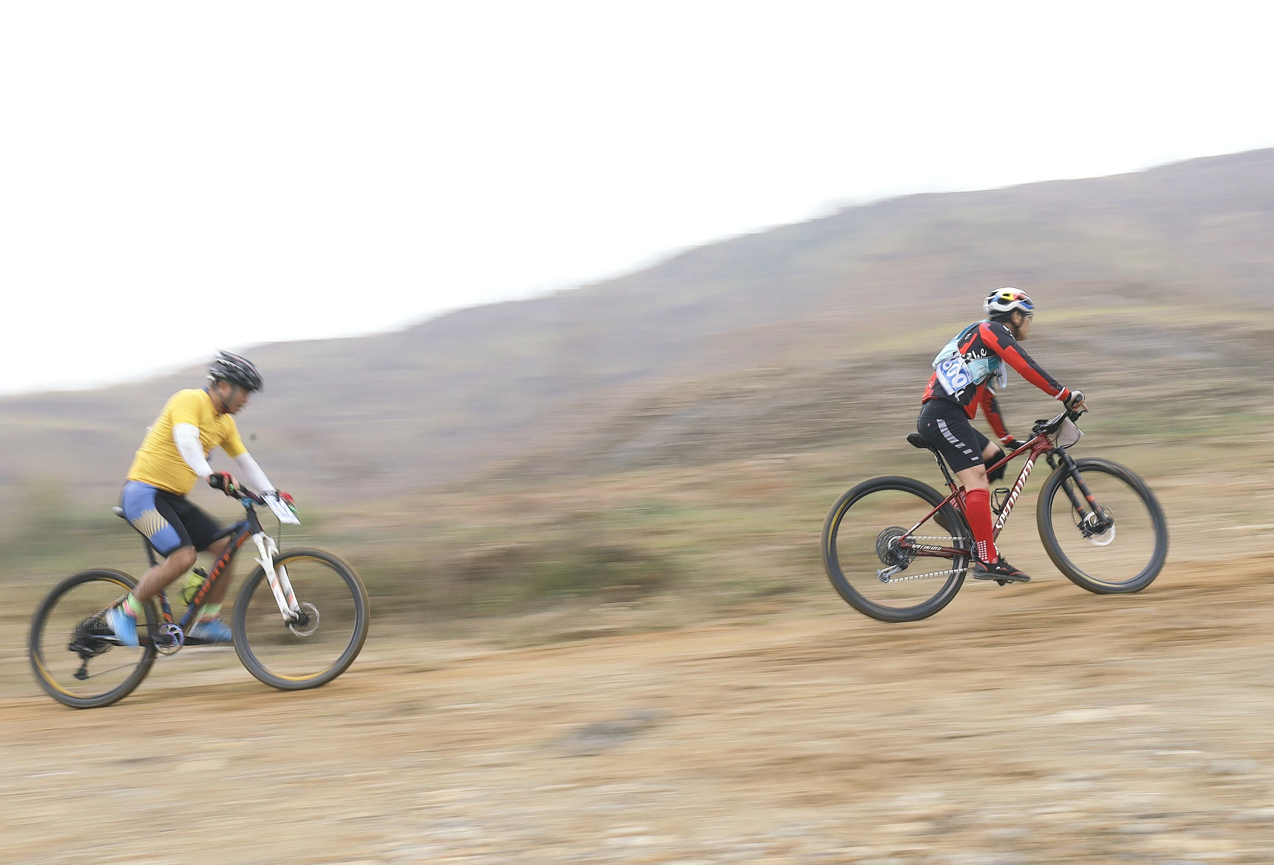 Hấp dẫn Giải Đua xe đạp mở rộng Cup đền Thượng thành phố Lào Cai lần thứ IX năm 2023 ảnh 5