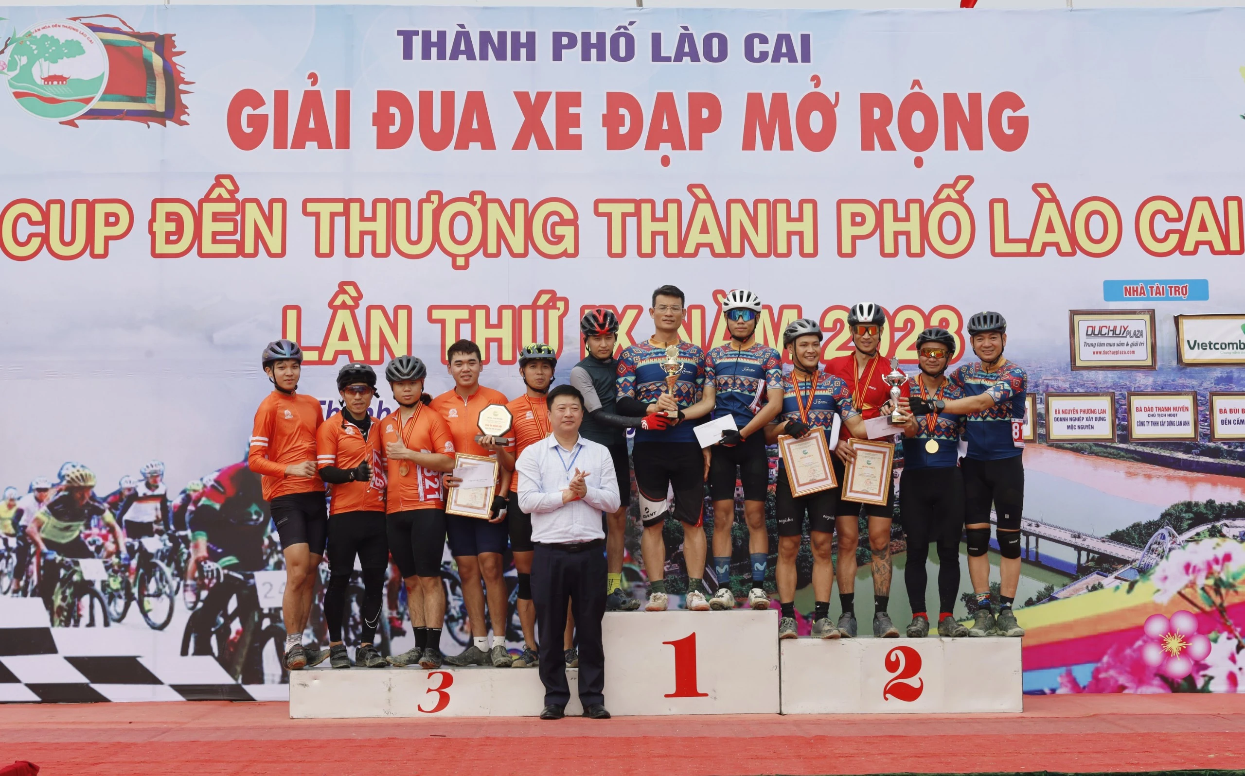 Hấp dẫn Giải Đua xe đạp mở rộng Cup đền Thượng thành phố Lào Cai lần thứ IX năm 2023 ảnh 11