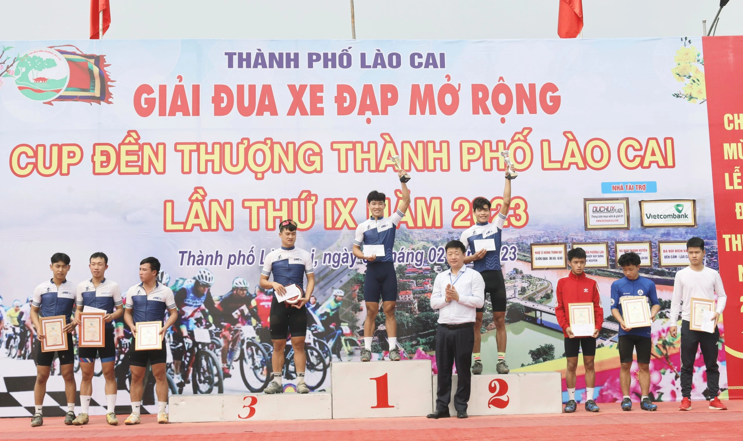 Hấp dẫn Giải Đua xe đạp mở rộng Cup đền Thượng thành phố Lào Cai lần thứ IX năm 2023 ảnh 10