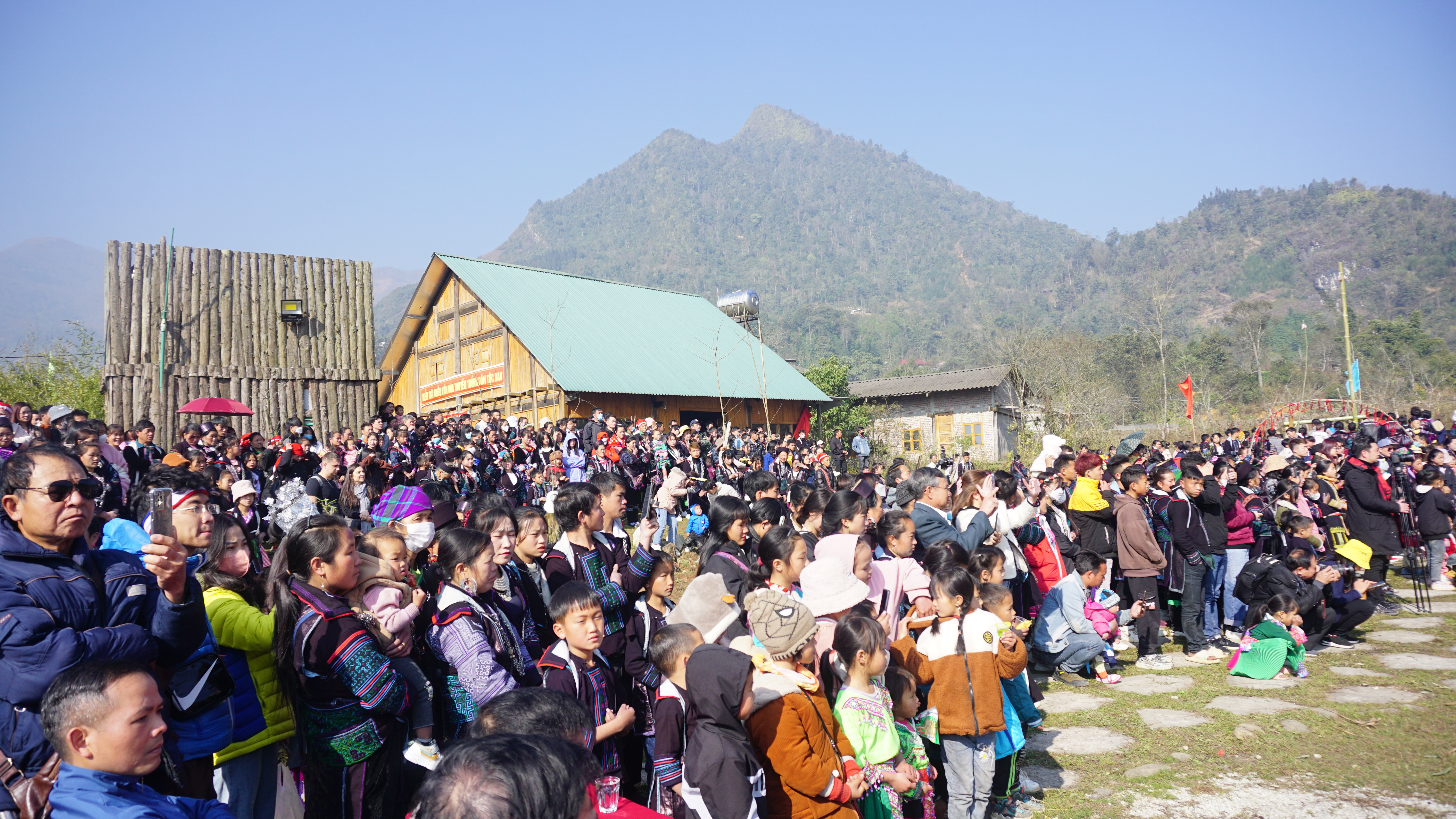 Đặc sắc Lễ hội Pút tồng và hát giao duyên Cụm xã Tả Phìn ảnh 11