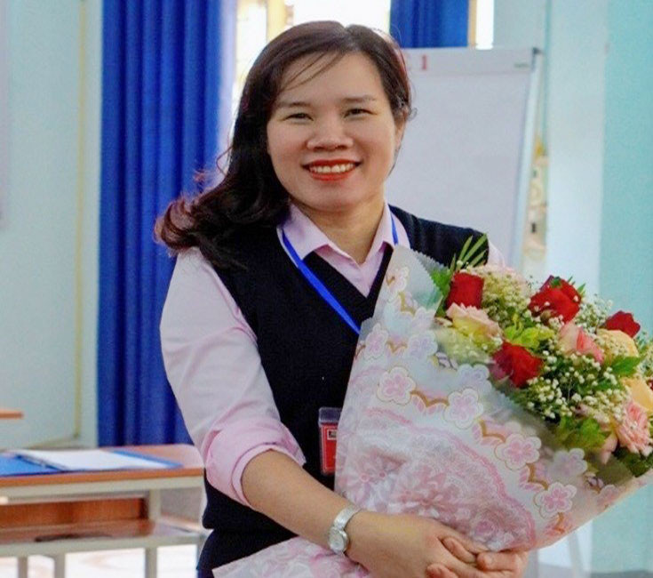 Cô giáo Nguyễn Thị Anh Đào. Cô giáo Nguyễn Thị Anh Đào.