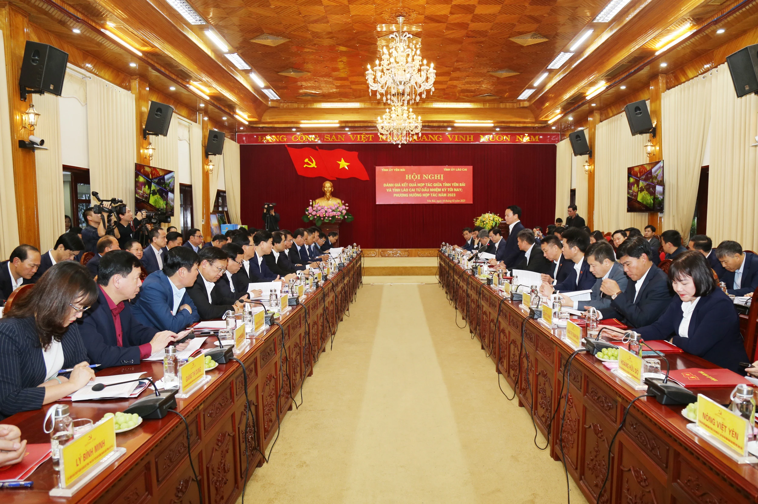 Tỉnh Lào Cai và tỉnh Yên Bái tiếp tục hợp tác toàn diện ảnh 1