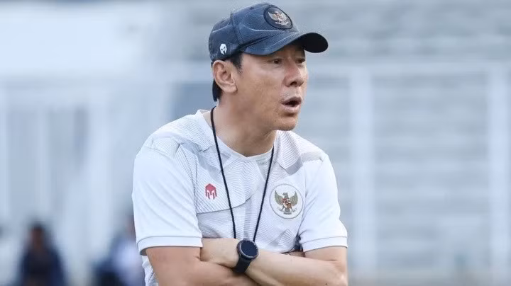 HLV Shin Tae-yong và U20 Indonesia mất quyền dự World Cup U20. HLV Shin Tae-yong và U20 Indonesia mất quyền dự World Cup U20.