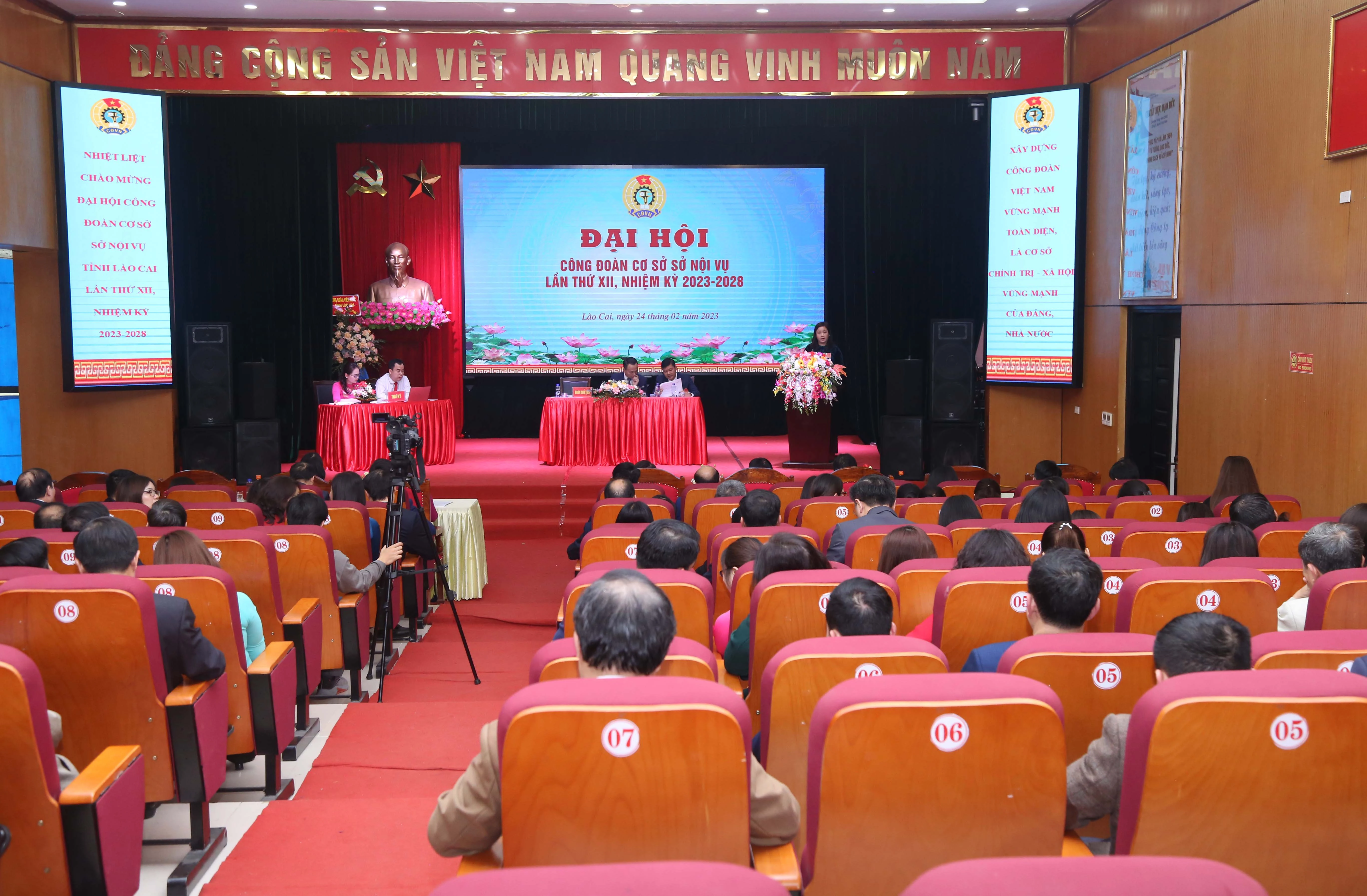 Quang cảnh đại hội.