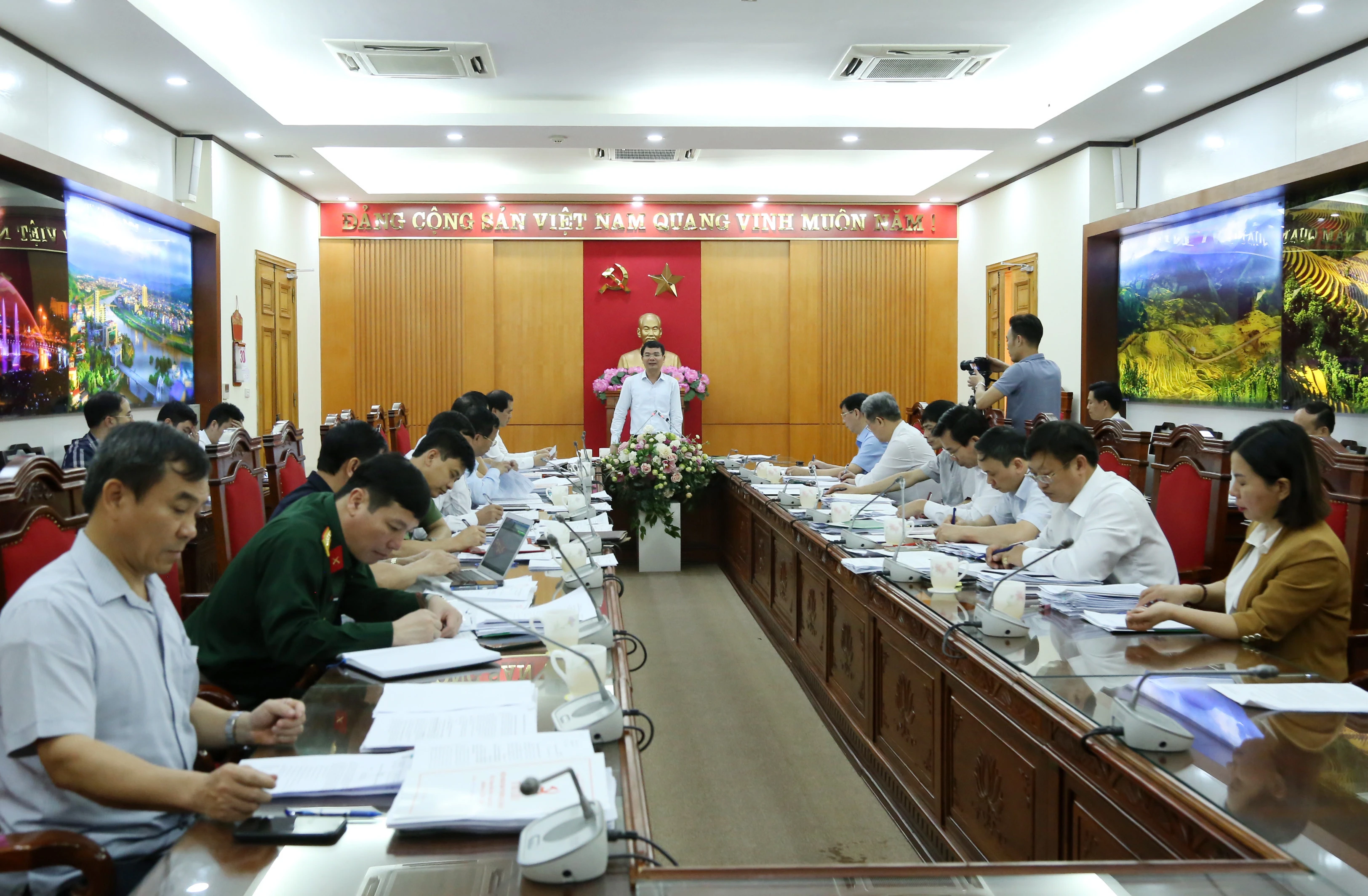 Hội nghị Ban Thường vụ Tỉnh ủy đưa ra các chủ trương, quyết sách lớn.