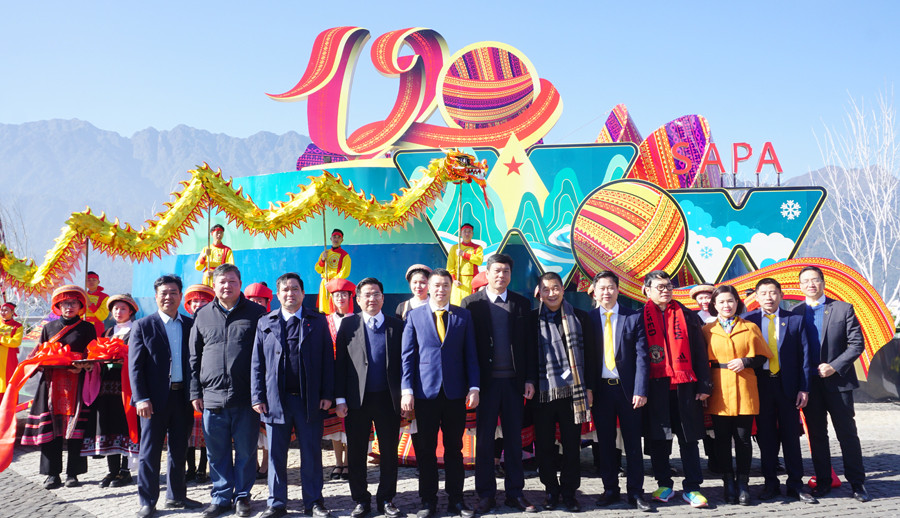 Tưng bừng Lễ hội khèn hoa và Hội xuân mở cổng trời Fansipan ảnh 3