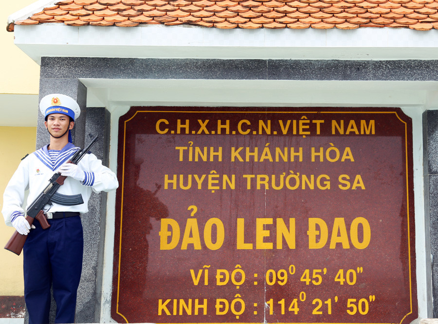 Đón Tết sớm ở tuyến đảo tiền tiêu Cô Lin - Len Đao ảnh 6 Đón Tết sớm ở tuyến đảo tiền tiêu Cô Lin - Len Đao ảnh 6