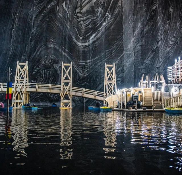 Hang Sơn Đoòng lọt tốp 10 hang ngầm đẹp nhất trên thế giới ảnh 10