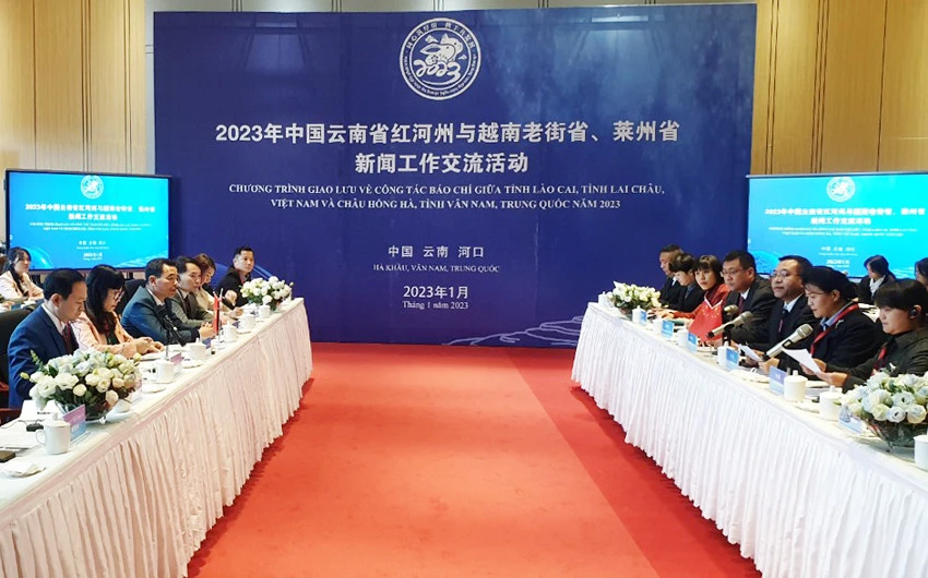 Tỉnh Lào Cai và Lai Châu hội đàm, chúc tết châu Hồng Hà, tỉnh Vân Nam, Trung Quốc ảnh 10 Tỉnh Lào Cai và Lai Châu hội đàm, chúc tết châu Hồng Hà, tỉnh Vân Nam, Trung Quốc ảnh 10