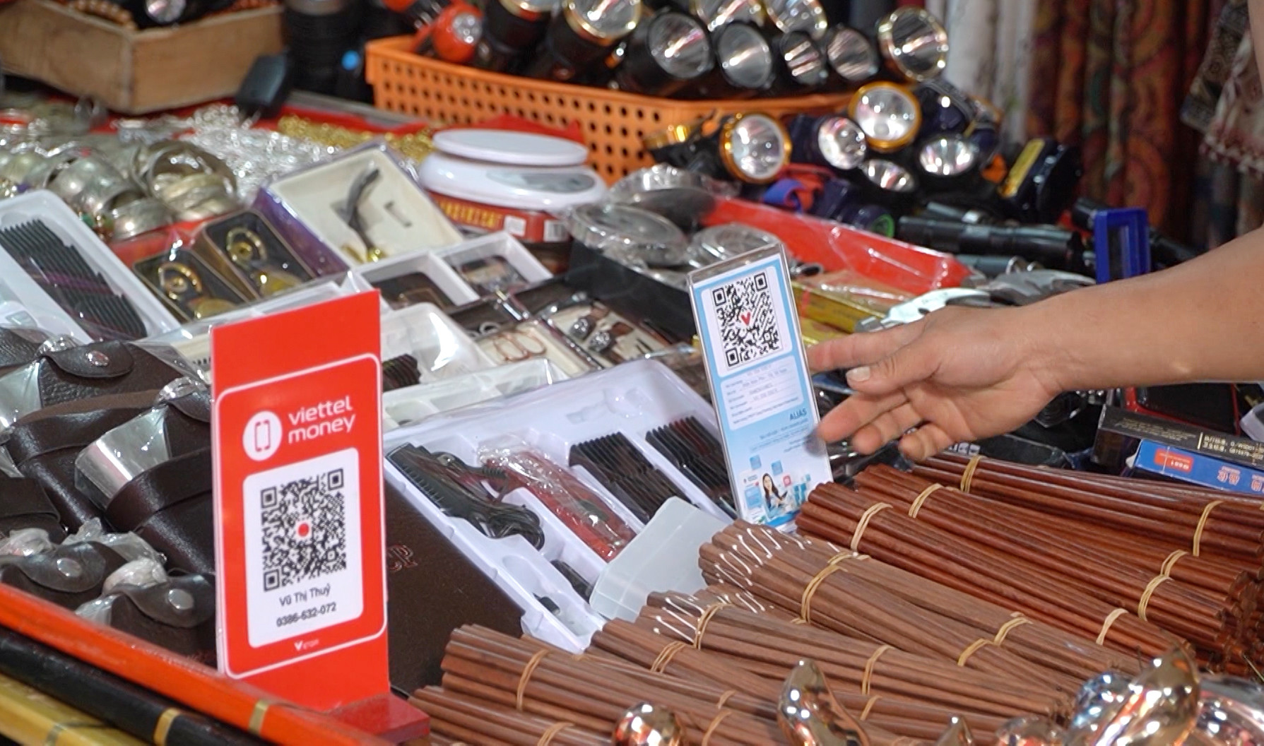 Phát triển các mô hình “chợ 4.0” ảnh 2 Phát triển các mô hình “chợ 4.0” ảnh 2