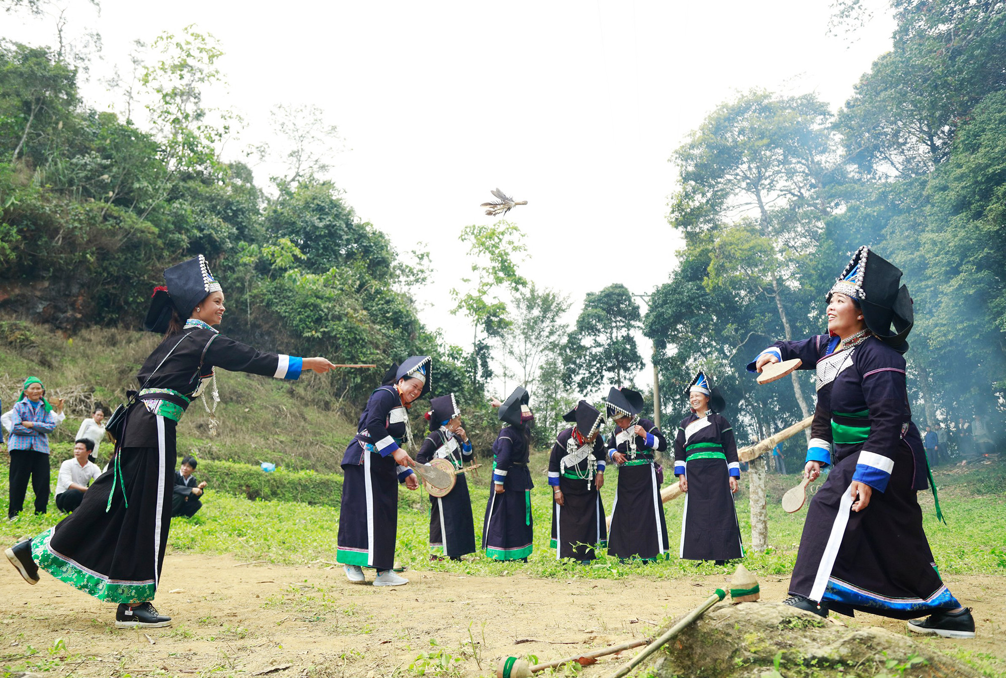 Phong tục tết đặc sắc của một số dân tộc ở Lào Cai ảnh 1