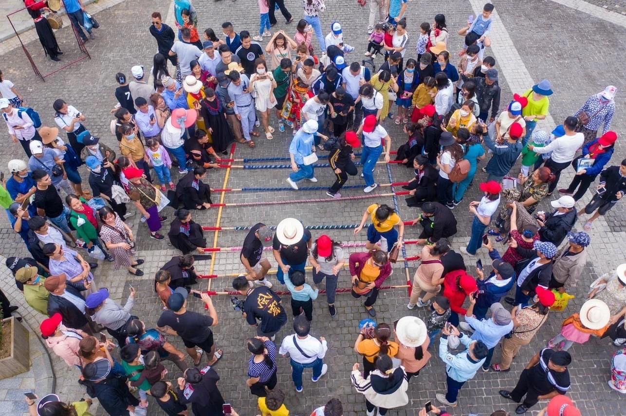 Văn hóa bản địa -“thỏi nam châm” hút du khách ảnh 8