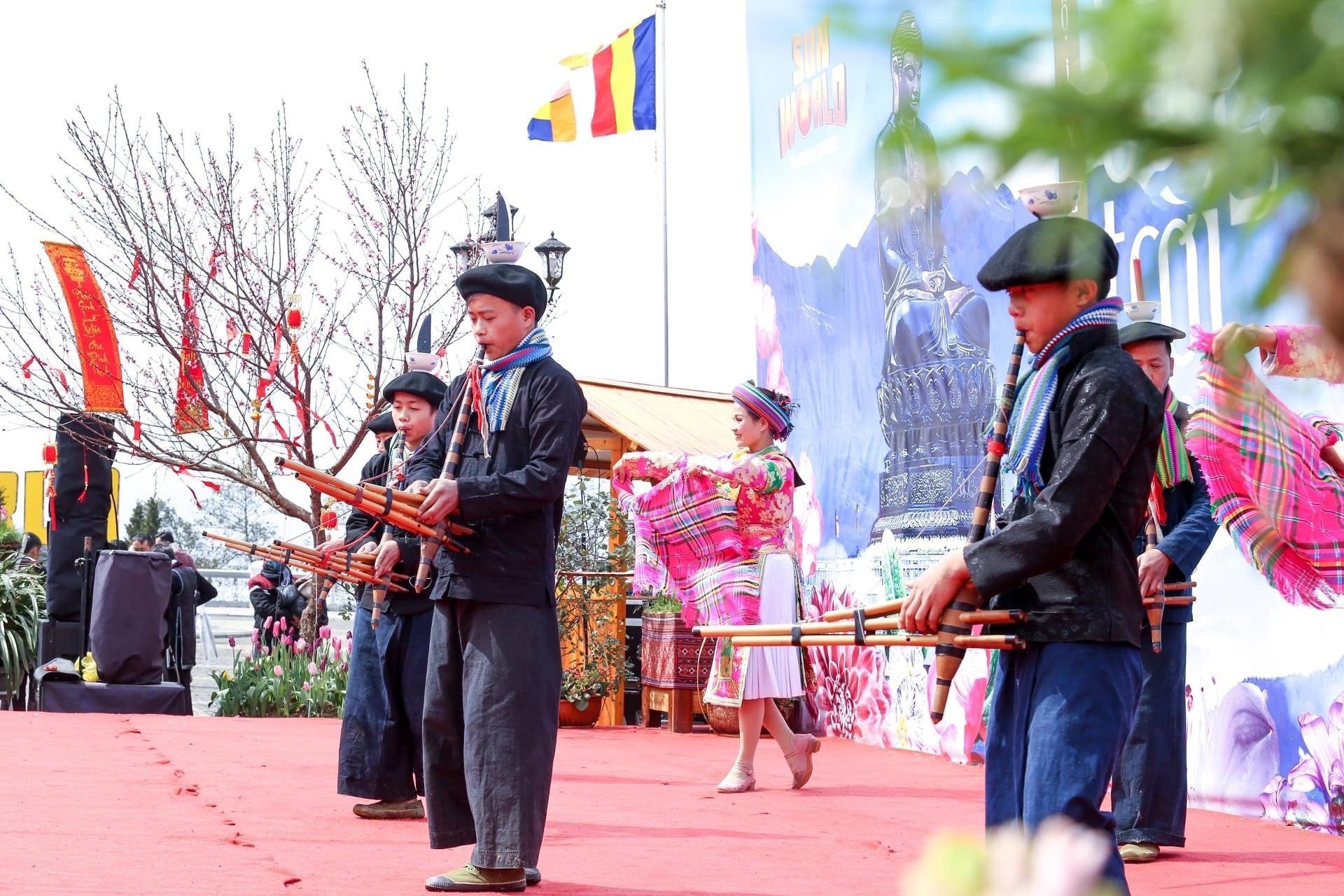 Văn hóa bản địa -“thỏi nam châm” hút du khách ảnh 3