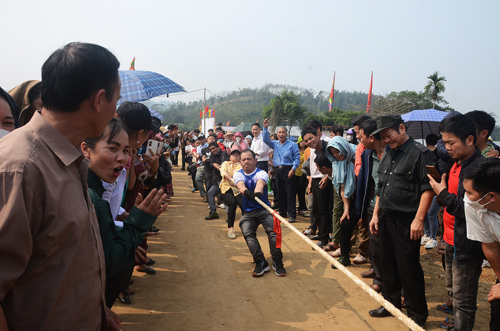 Tưng bừng khai hội đền Đồng Ân ảnh 4