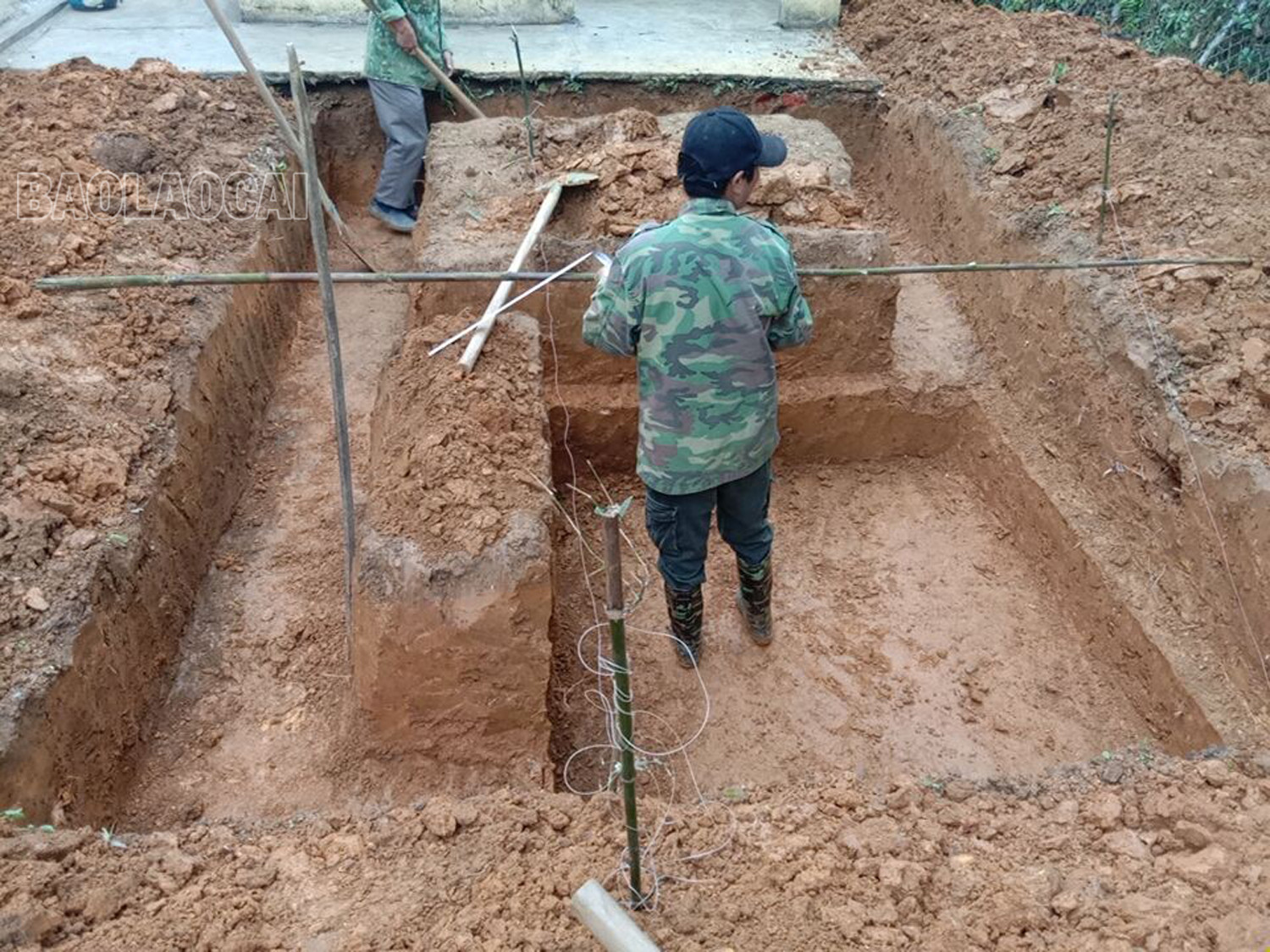 Xây dựng nhà vệ sinh tại điểm Trường Phổ thông dân tộc bán trú THCS Cốc Ly 2. Xây dựng nhà vệ sinh tại điểm Trường Phổ thông dân tộc bán trú THCS Cốc Ly 2.