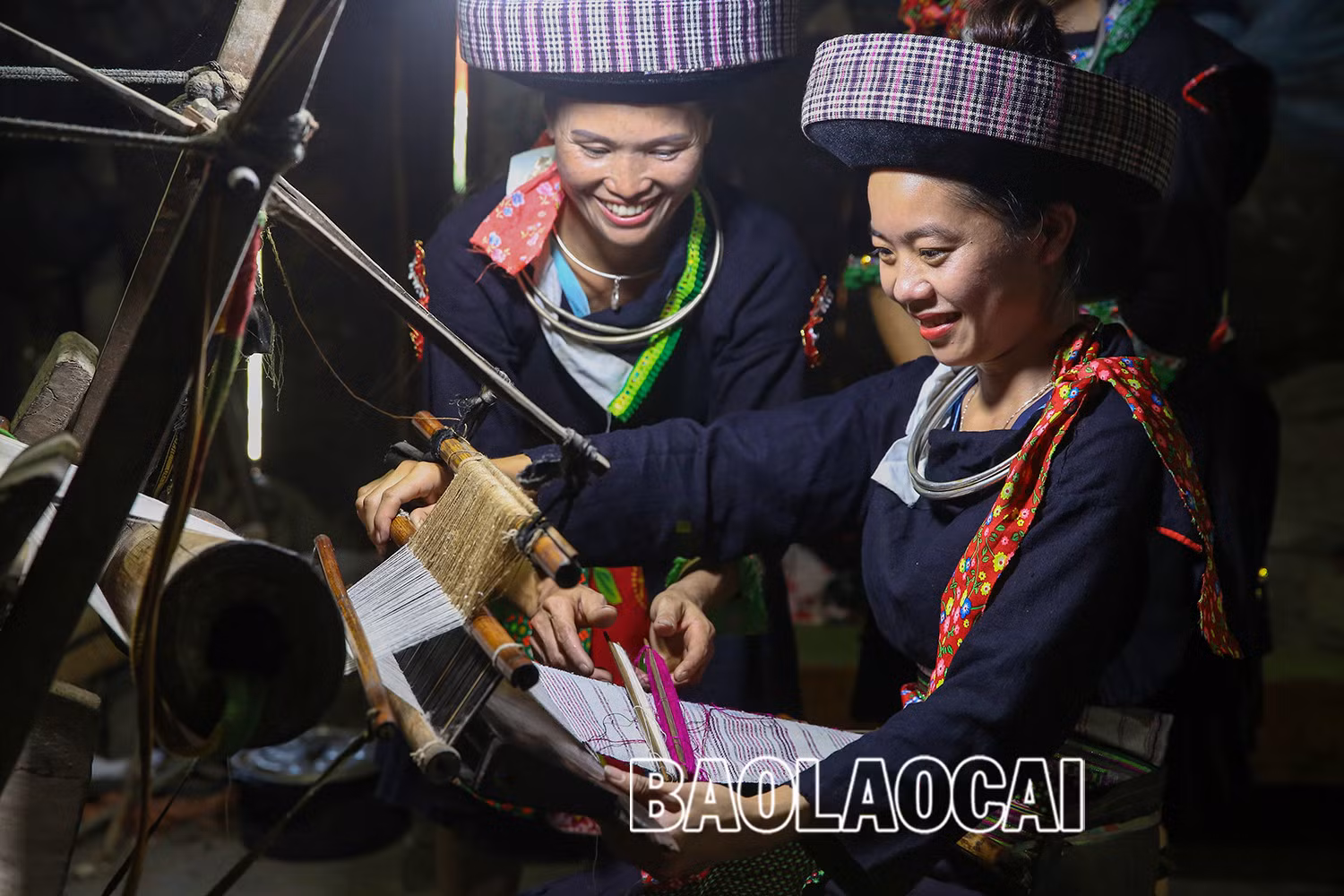 Vẻ đẹp dung dị của phụ nữ Lào Cai trong lao động ảnh 2