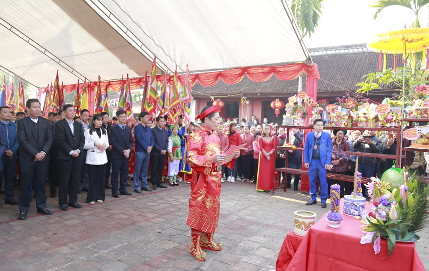 Người dân nô nức tham dự Lễ hội đền Phúc Khánh ảnh 3