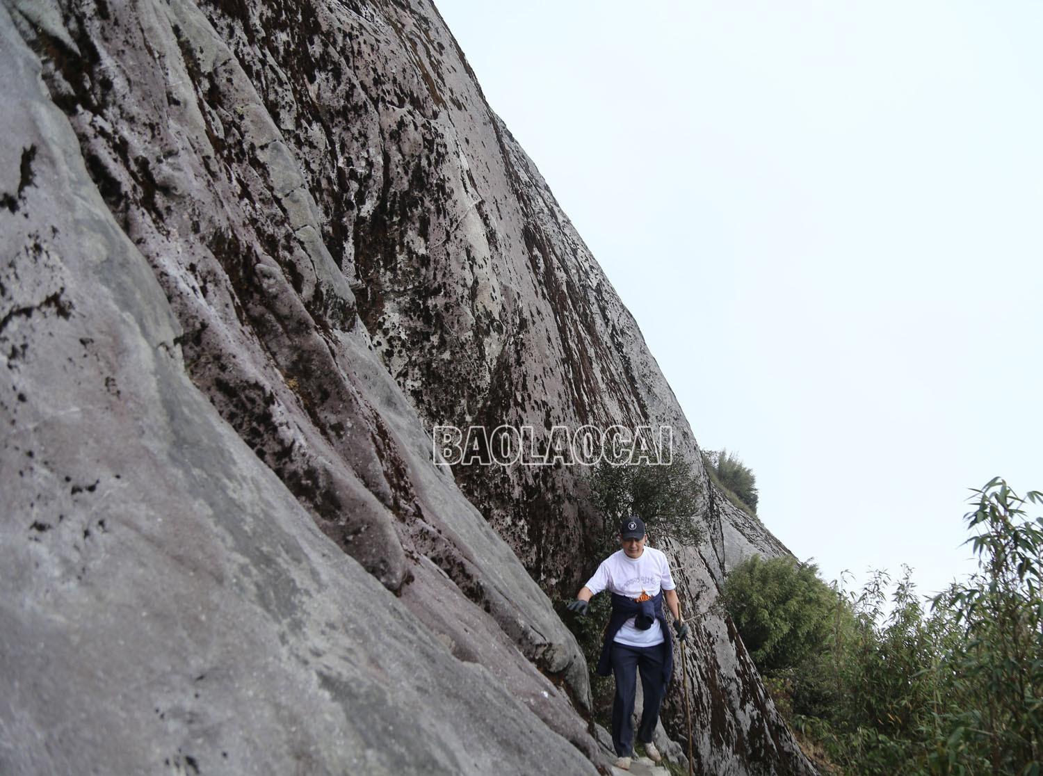 Chinh phục đỉnh Ky Quan San ảnh 9