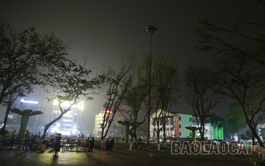 Người dân Lào Cai tắt đèn hưởng ứng Giờ Trái đất năm 2023 ảnh 6