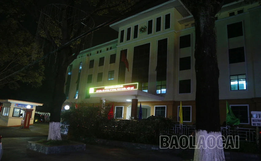 Người dân Lào Cai tắt đèn hưởng ứng Giờ Trái đất năm 2023 ảnh 9