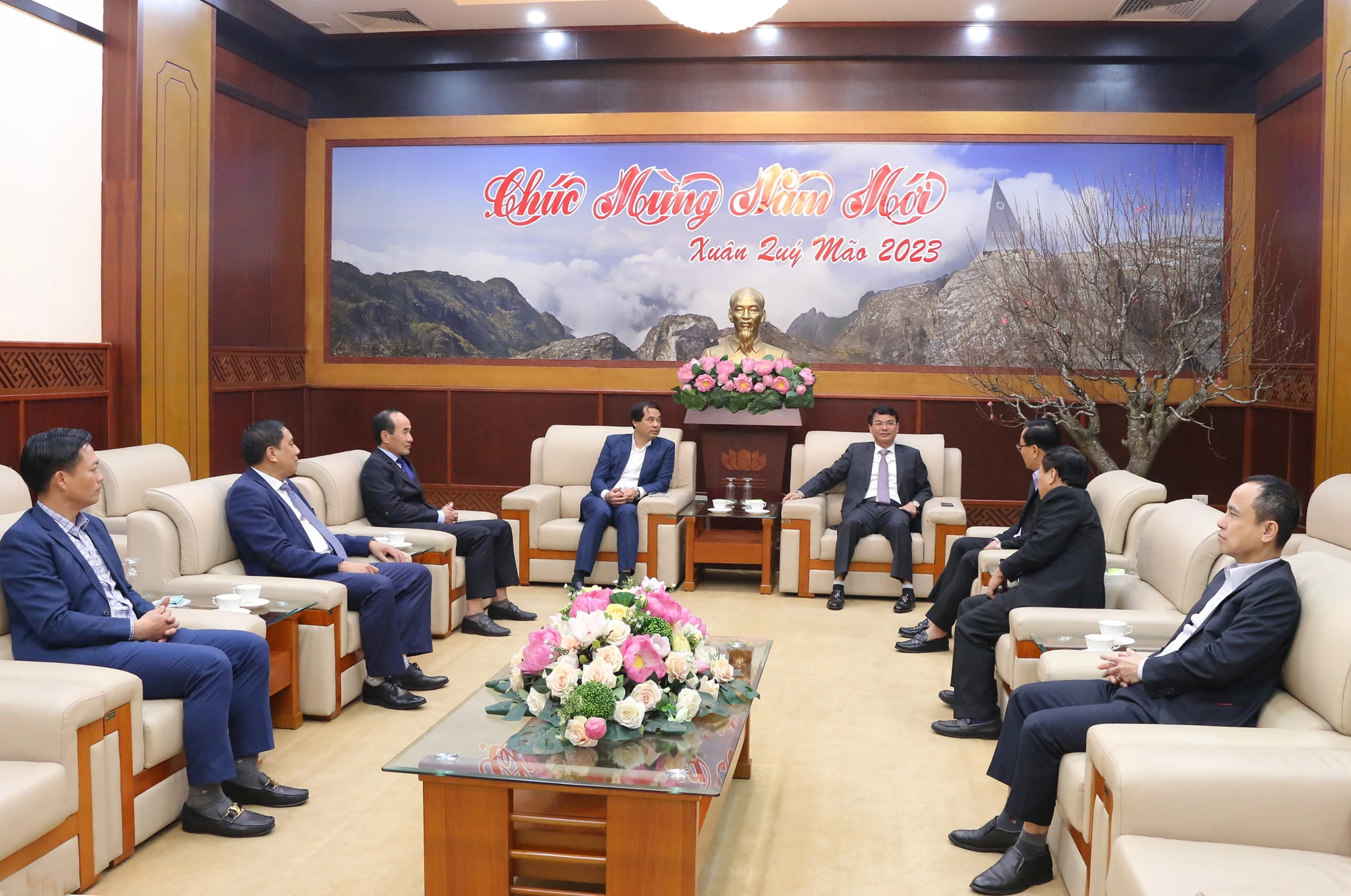 Các đoàn đại biểu chúc mừng Tỉnh ủy nhân kỷ niệm 93 năm ngày thành lập Đảng Cộng sản Việt Nam ảnh 1