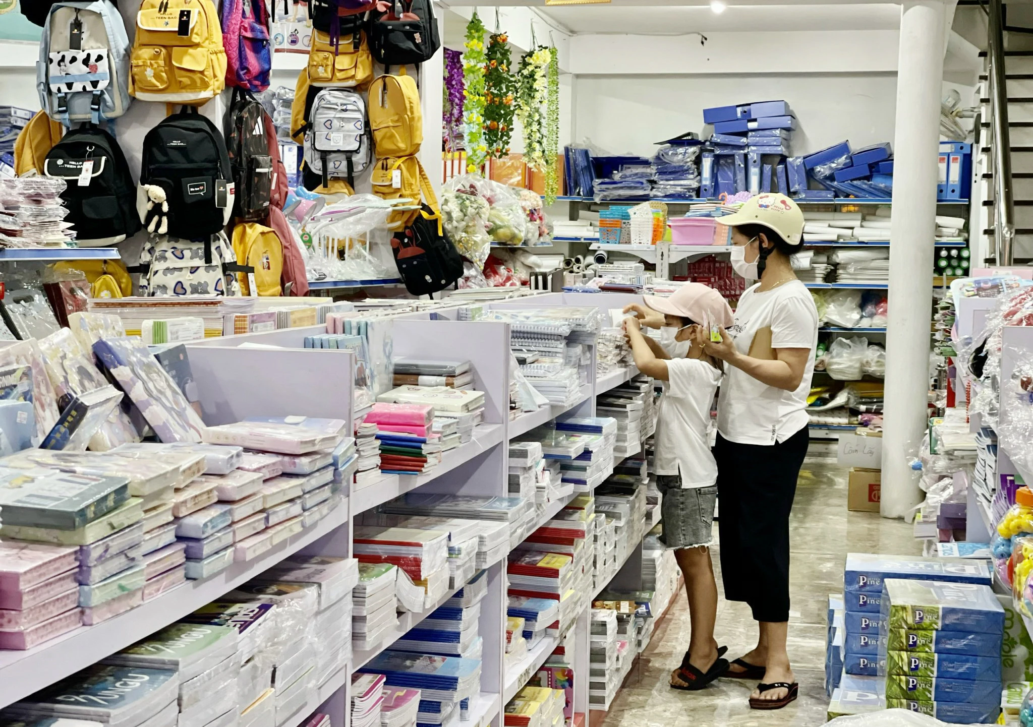 Phê duyệt danh mục sách giáo khoa Chương trình giáo dục phổ thông 2018 sử dụng từ năm học 2023 - 2024 ảnh 1