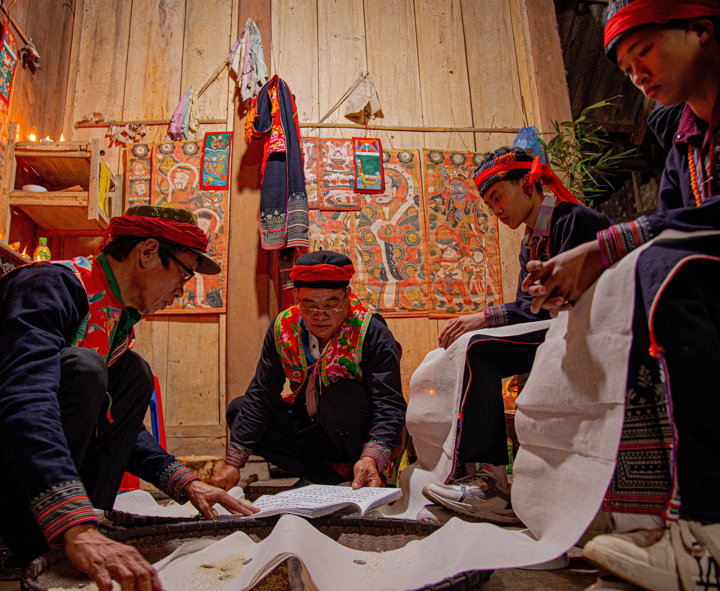 Đặc sắc lễ cấp sắc của đồng bào Dao đỏ ảnh 3