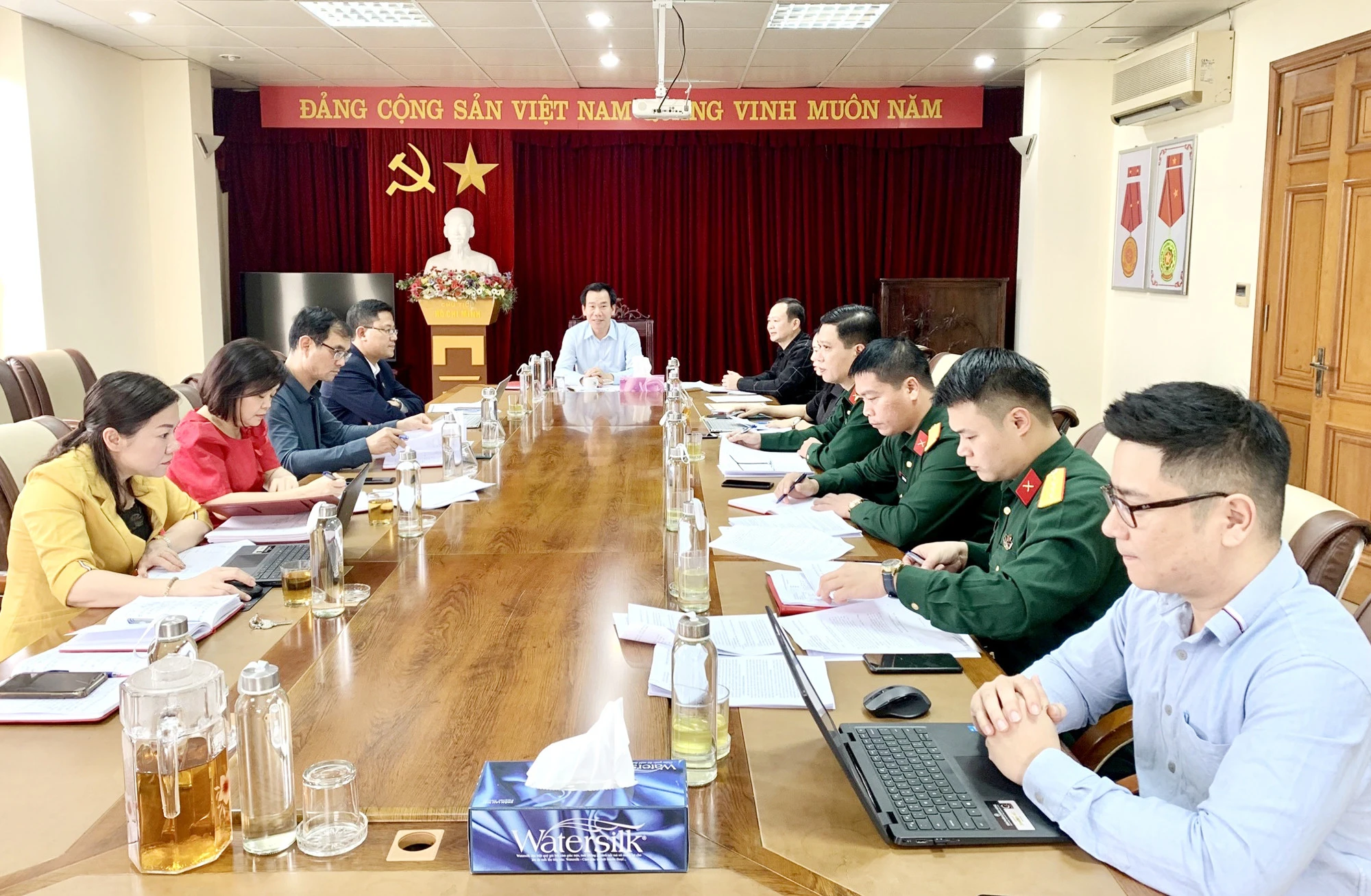 Gần 99 nghìn lượt tài khoản và hơn 910 nghìn lượt tham gia Cuộc thi tìm hiểu 75 năm ngày truyền thống Lực lượng vũ trang tỉnh Lào Cai ảnh 1