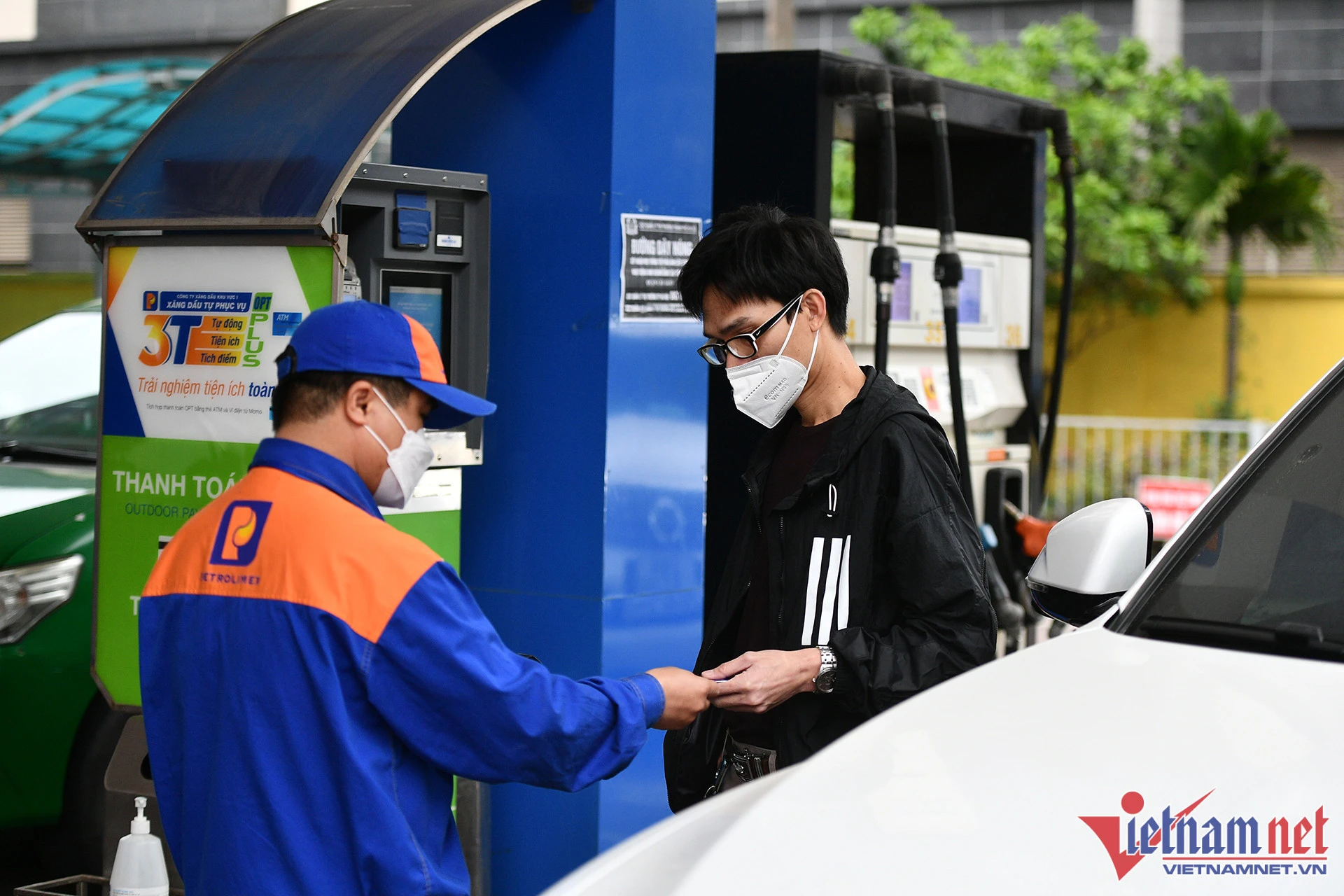 Giá xăng trong nước ngày mai có thể giảm sâu ảnh 1