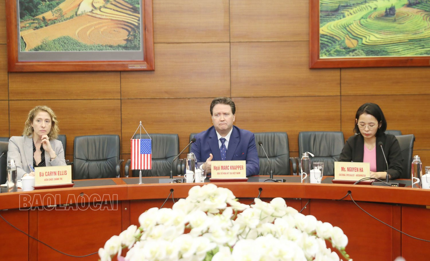 Đại sứ đặc mệnh toàn quyền Hợp chúng quốc Hoa Kỳ thăm, làm việc tại Lào Cai ảnh 3 Đại sứ đặc mệnh toàn quyền Hợp chúng quốc Hoa Kỳ thăm, làm việc tại Lào Cai ảnh 3