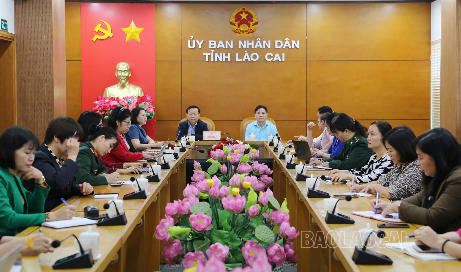 Quang cảnh tọa đàm tại điểm cầu tỉnh Lào Cai.