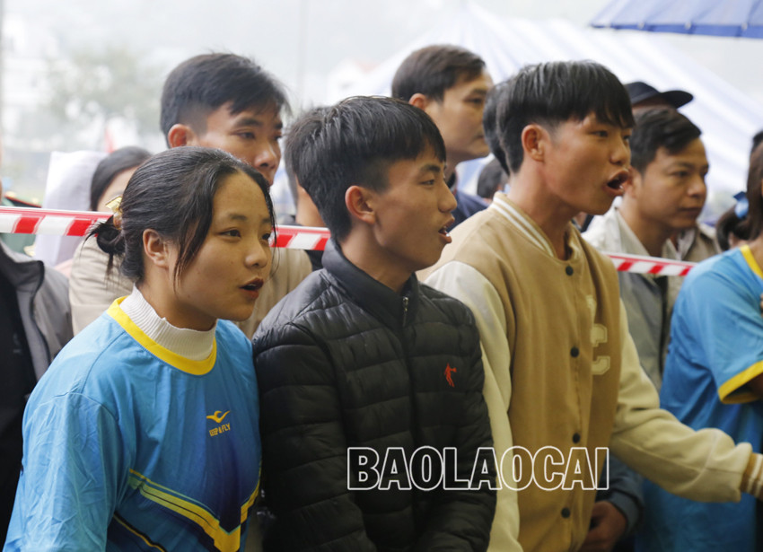 Khởi tranh Giải Vô địch kéo co, đẩy gậy, bắn nỏ tỉnh Lào Cai năm 2023 ảnh 11 Khởi tranh Giải Vô địch kéo co, đẩy gậy, bắn nỏ tỉnh Lào Cai năm 2023 ảnh 11