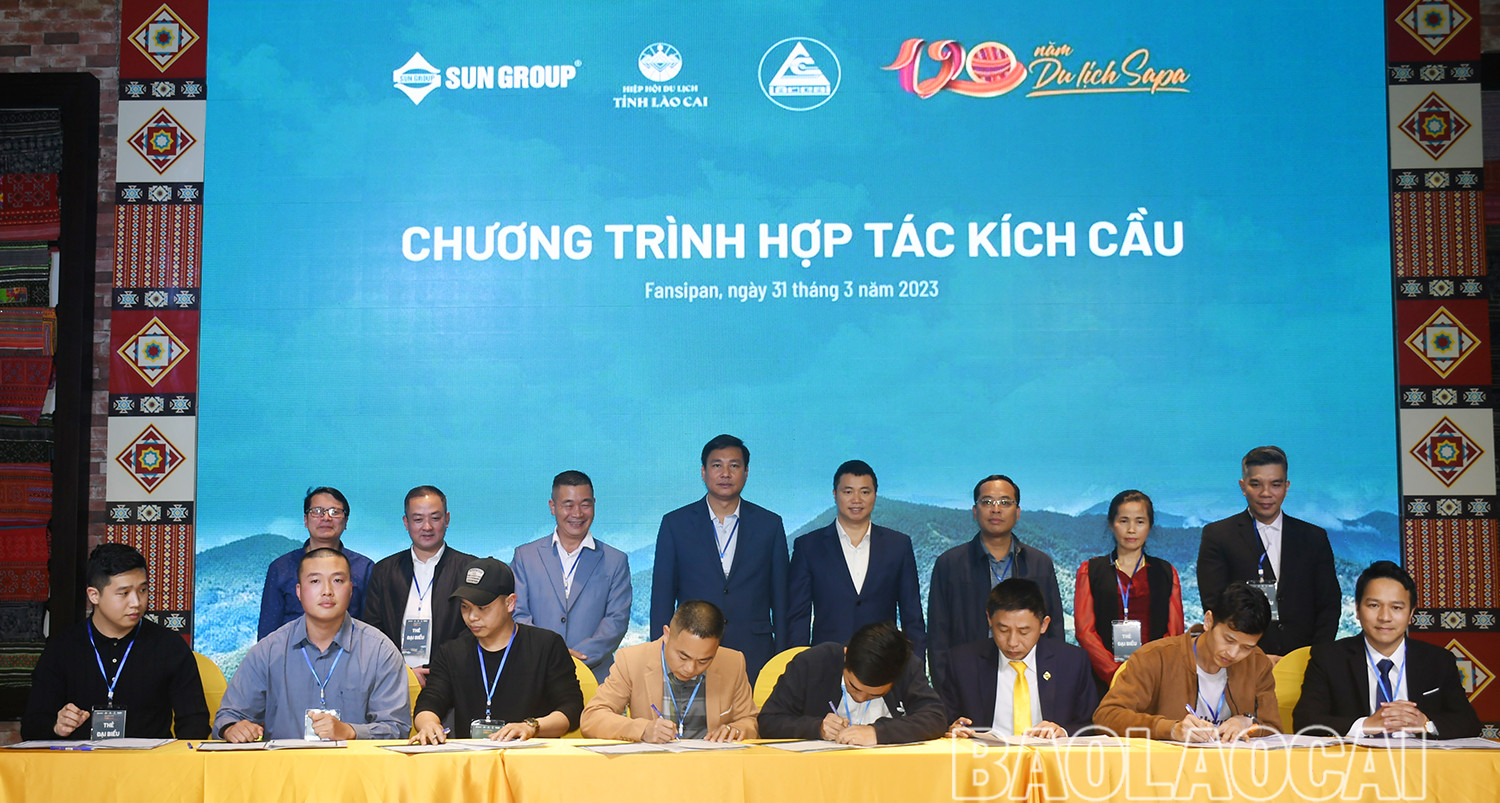 Hơn 70 doanh nghiệp ký kết hợp tác kích cầu du lịch ảnh 4 Hơn 70 doanh nghiệp ký kết hợp tác kích cầu du lịch ảnh 4