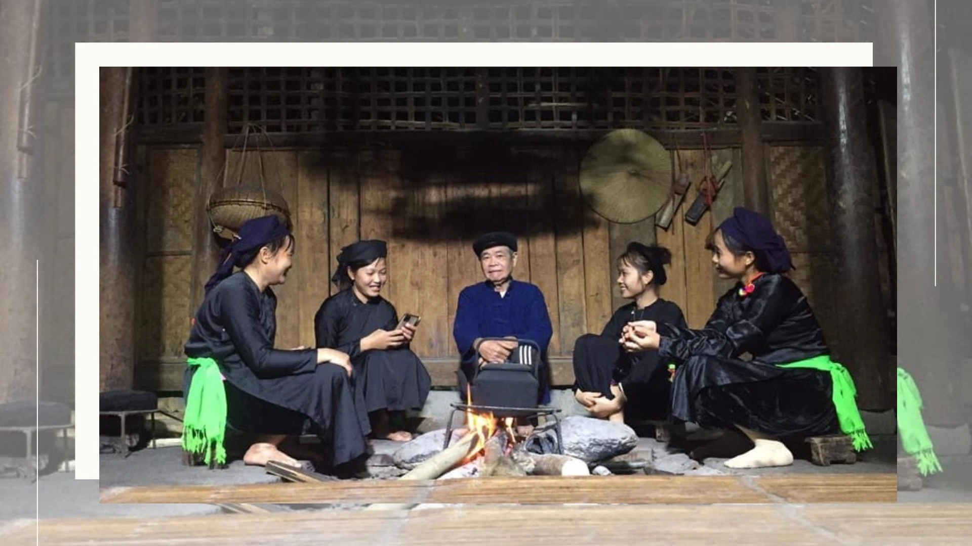 Làng cổ thành điểm du lịch ảnh 5