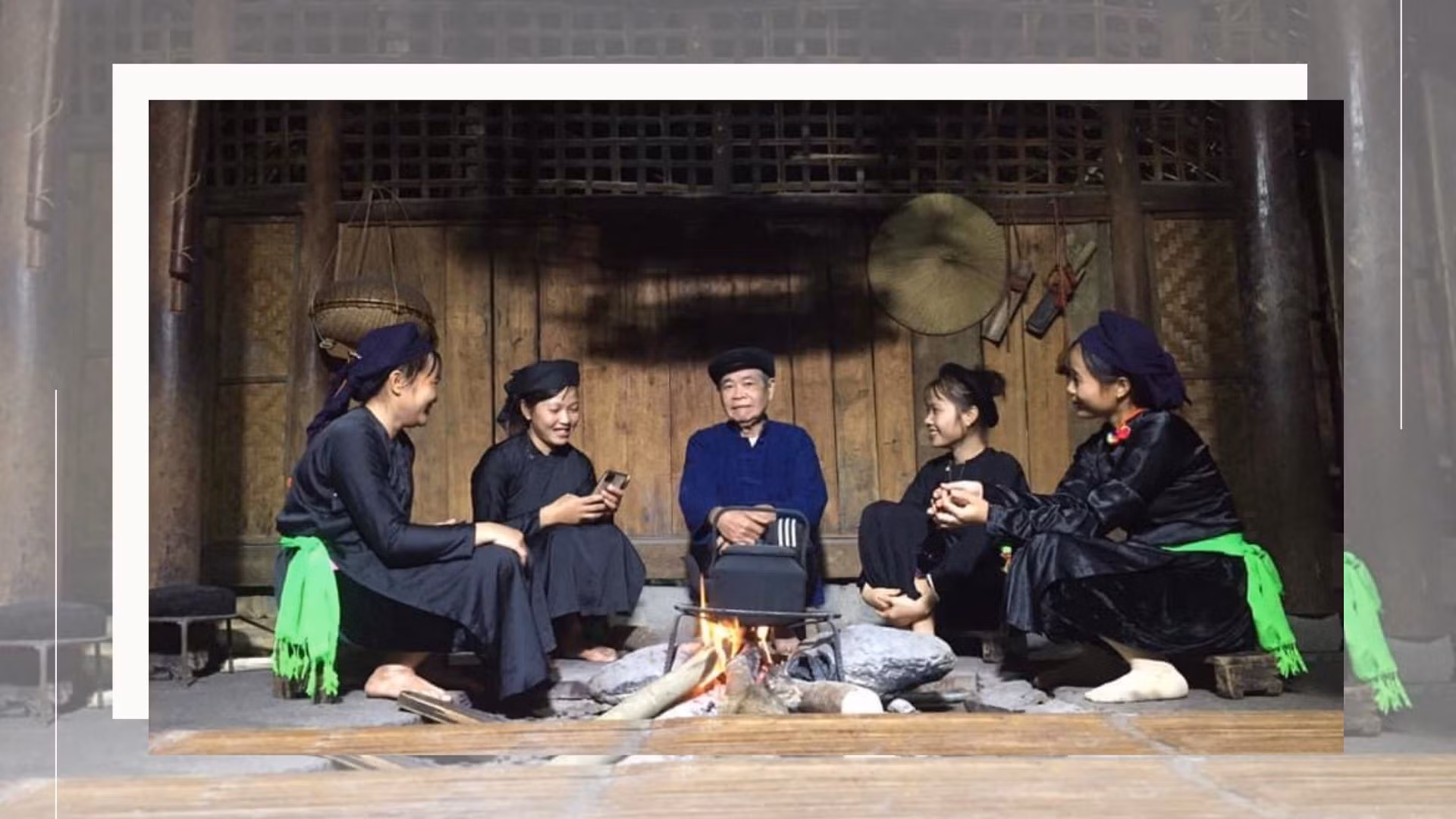 Làng cổ thành điểm du lịch ảnh 5